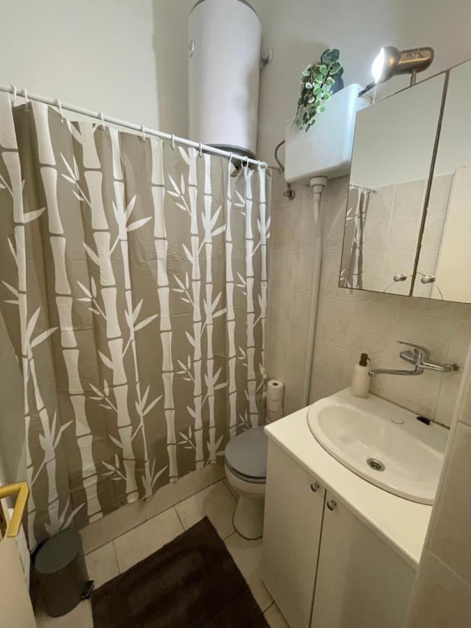 Feel Like Home - Cozy Downtwon Studio For 2 Budapest Exteriör bild